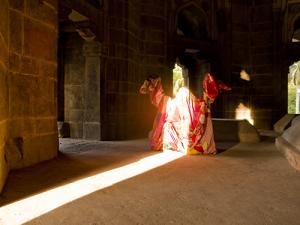 GRACE ZANOTTO Love Burka, Missione India. Reportage di Malini KOCHUPILLAI STAMPA FINE ART (1)